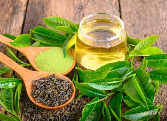Ceaiul verde – tratament naturist pentru acnee