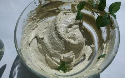 Argila bentonită, un remediu natural și la îndemână, pentru dinții tăi