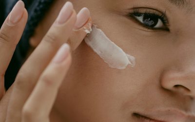 Ai tenul gras? Atunci nu poți alege la întâmplare crema hidratantă